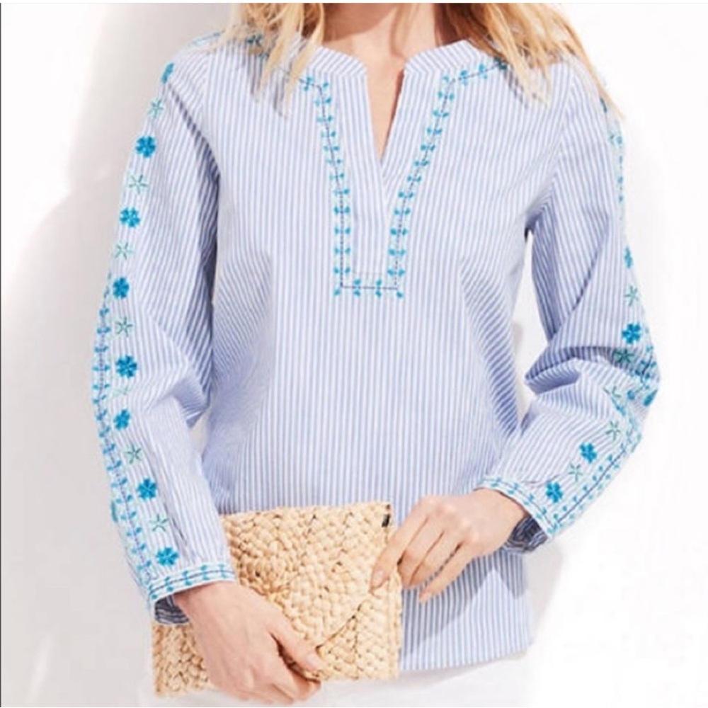 Vineyard Vines Pop Embroidered Savannah Top in Hydrangea - Size S  NWOT